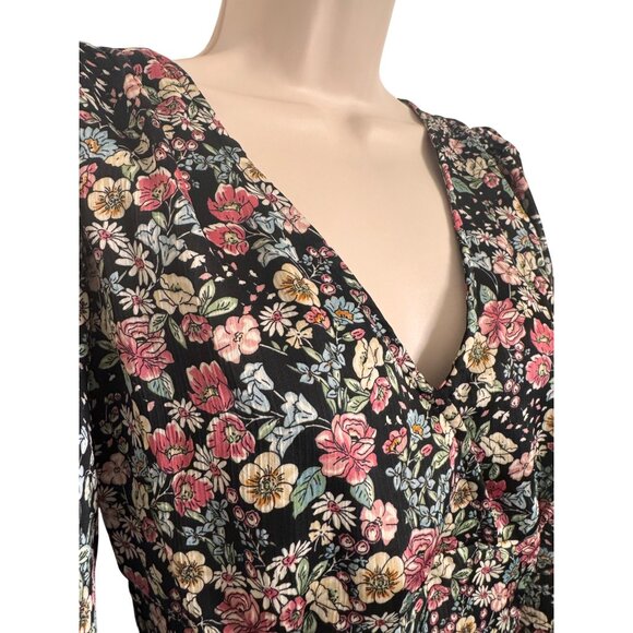 Lush Smocked Back Cropped Size Small  Blouse Floral Print Tie Back NWT - Picture 9 of 11